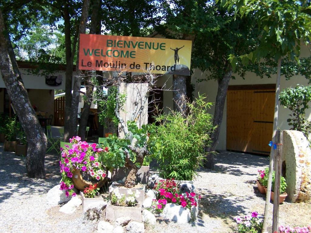 Hotel Moulin de la Roque à Althen-des-Paluds Extérieur photo